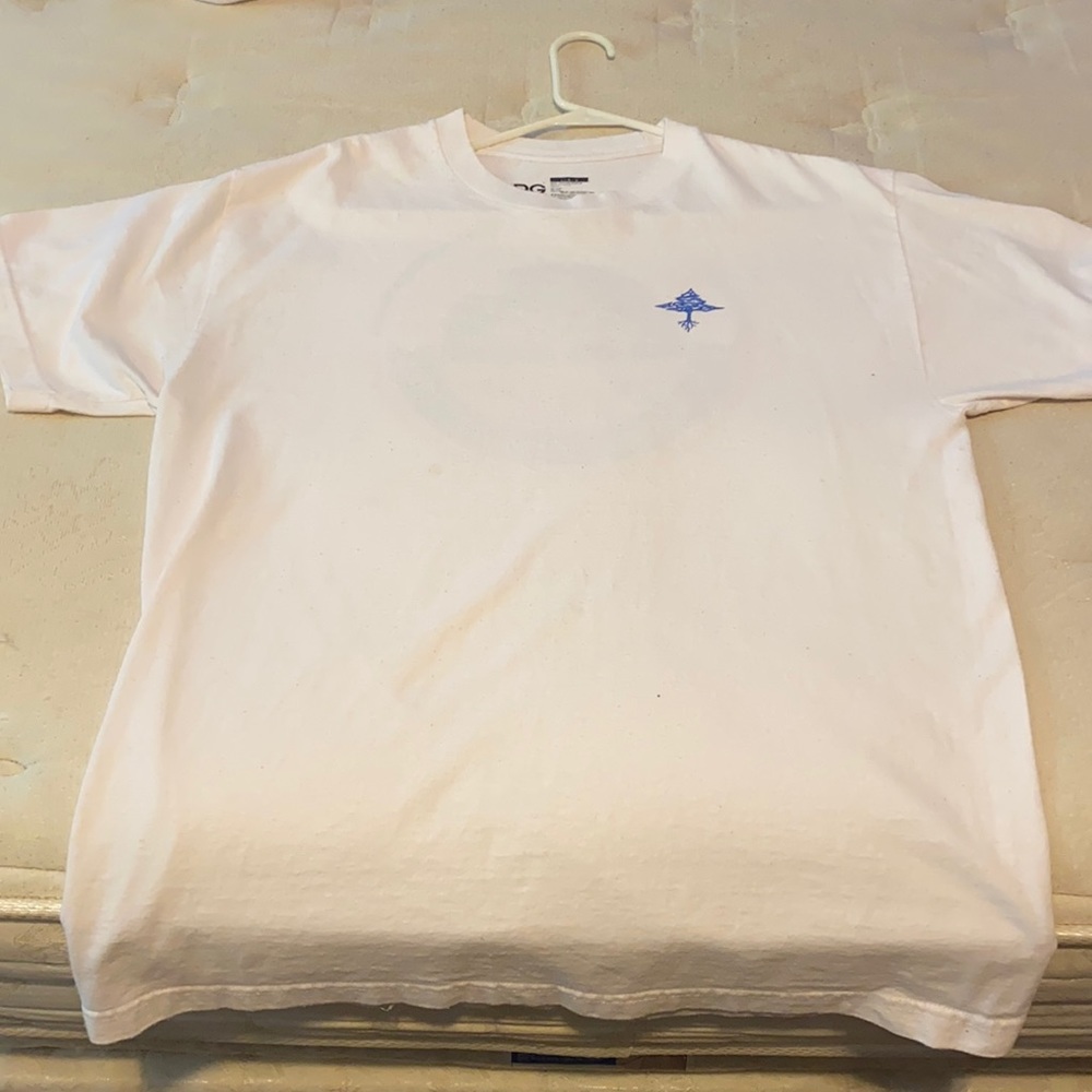 LRG size Large White Tee! Back and front logo